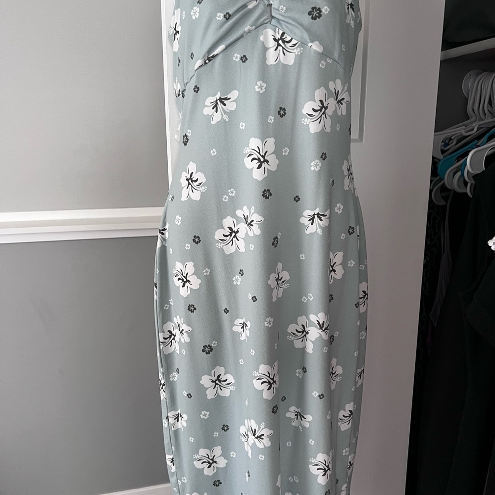 NOBO Green Sheath Halter Midi Dress